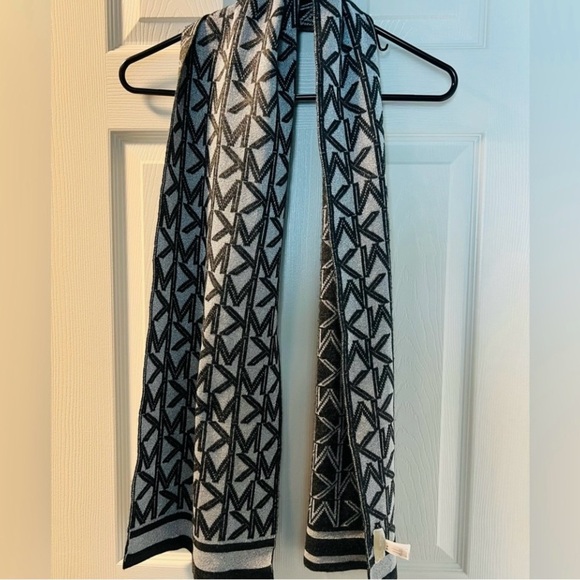 Michael Michael Kors Metallic Black and White Scarf 60x9 - Picture 4 of 14